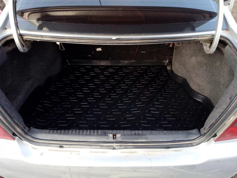 Geely MK багажник