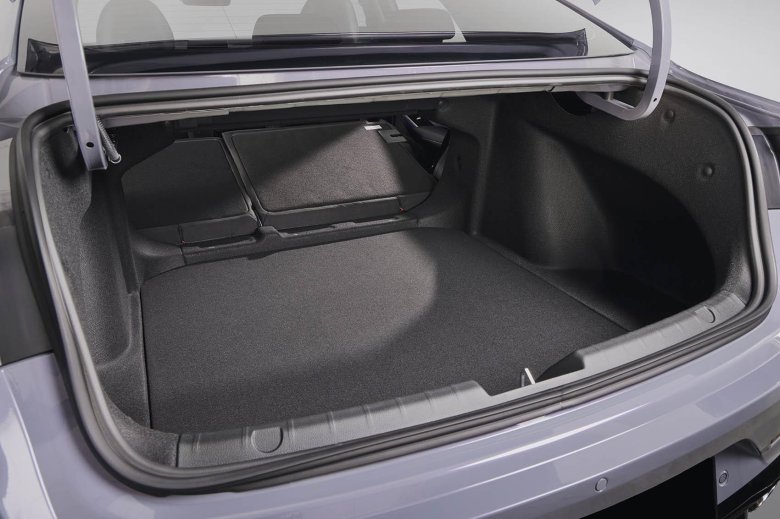 Kia k5 багажник лифтбек