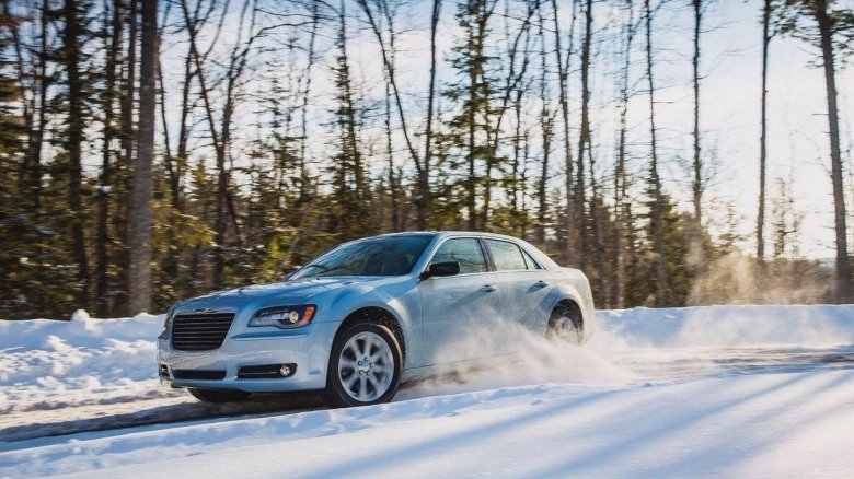 Машина зима