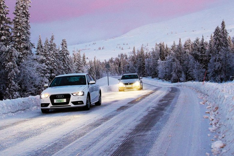 Машина зима