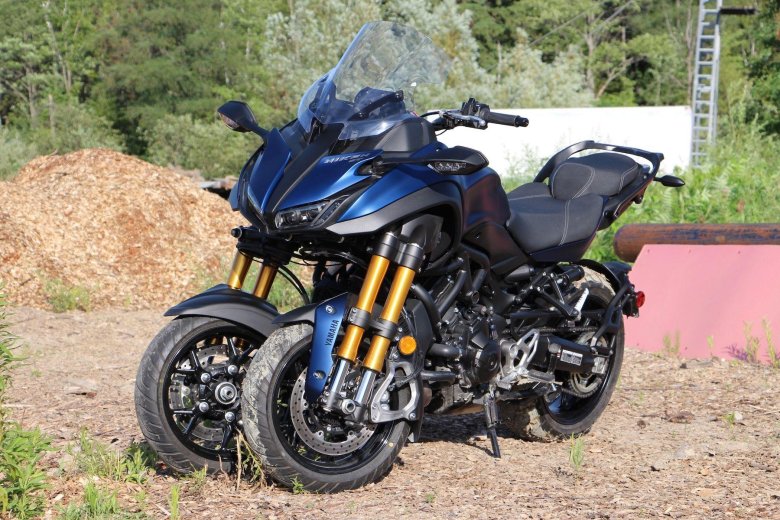 Yamaha Niken мотоцикл