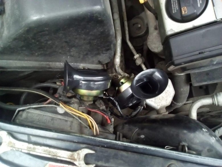 Сигнал Ауди 100 с4