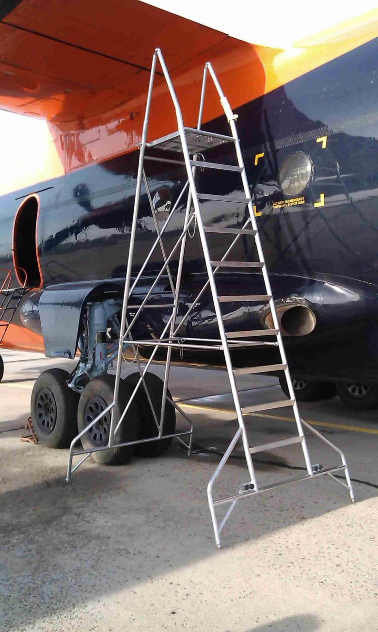 Стремянка Авиационная ТС-3.3-4