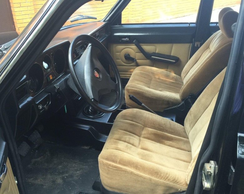 ГАЗ 3102 велюровый салон