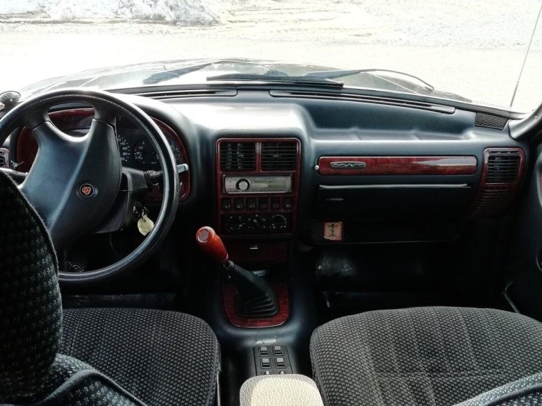 Волга ГАЗ 3102 салон