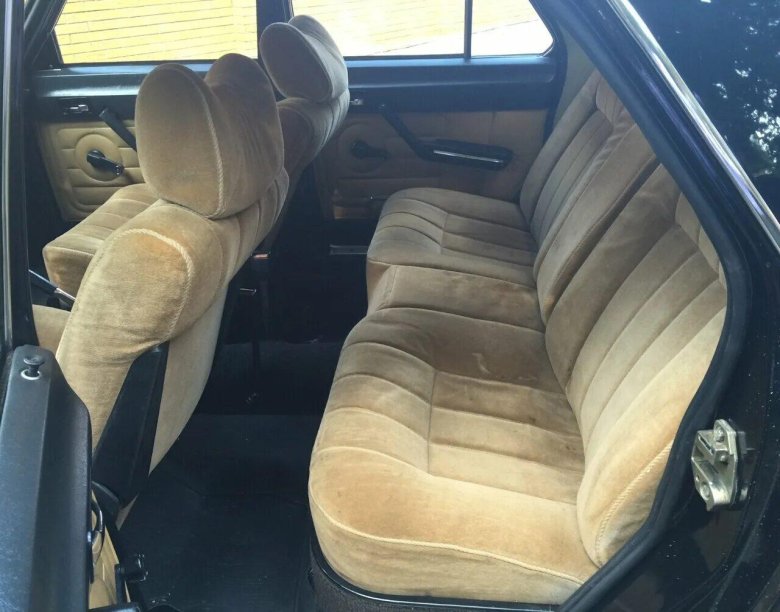 ГАЗ 3102 велюровый салон