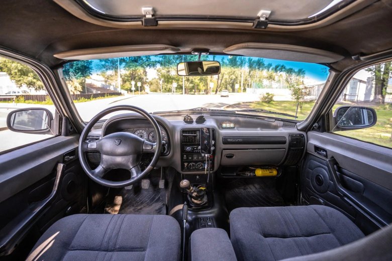 ГАЗ 3102 салон