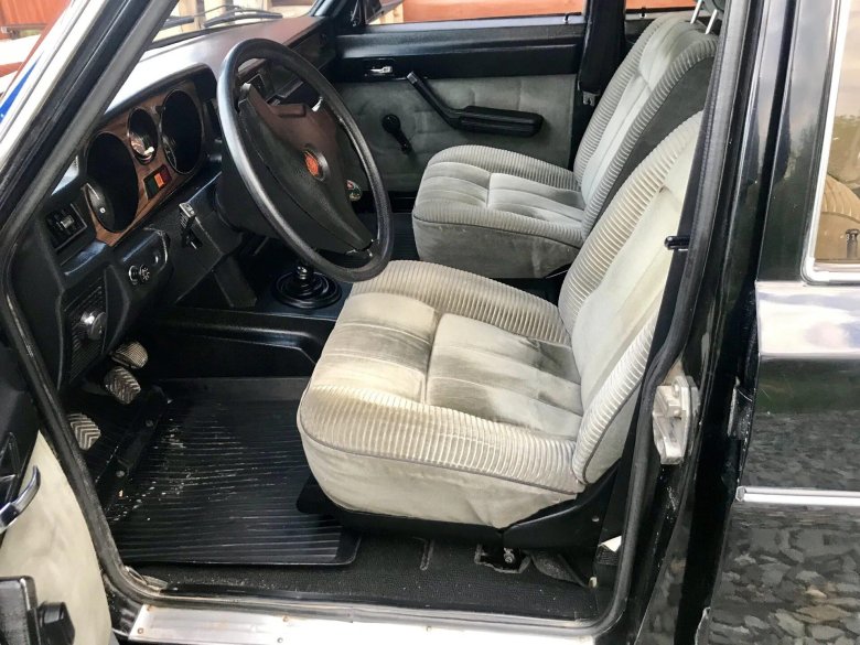 ГАЗ 3102 салон