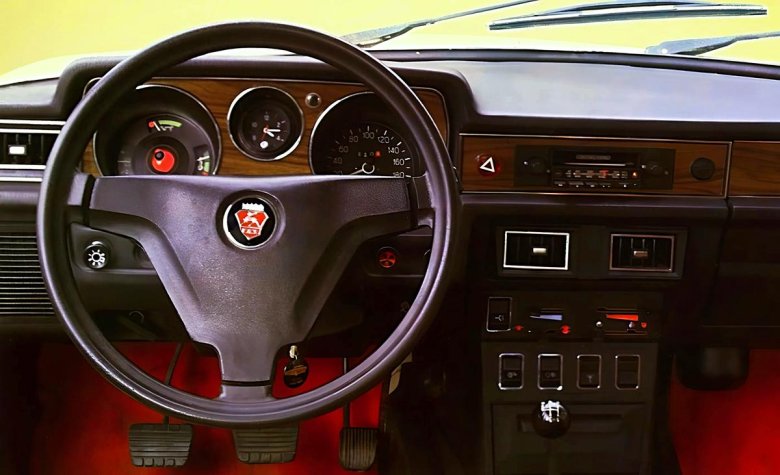 Волга ГАЗ 3102 салон