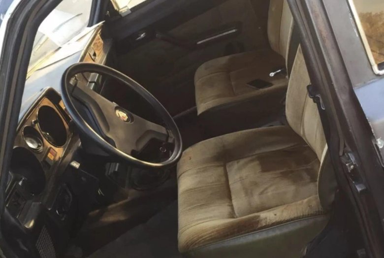 ГАЗ 3102 салон