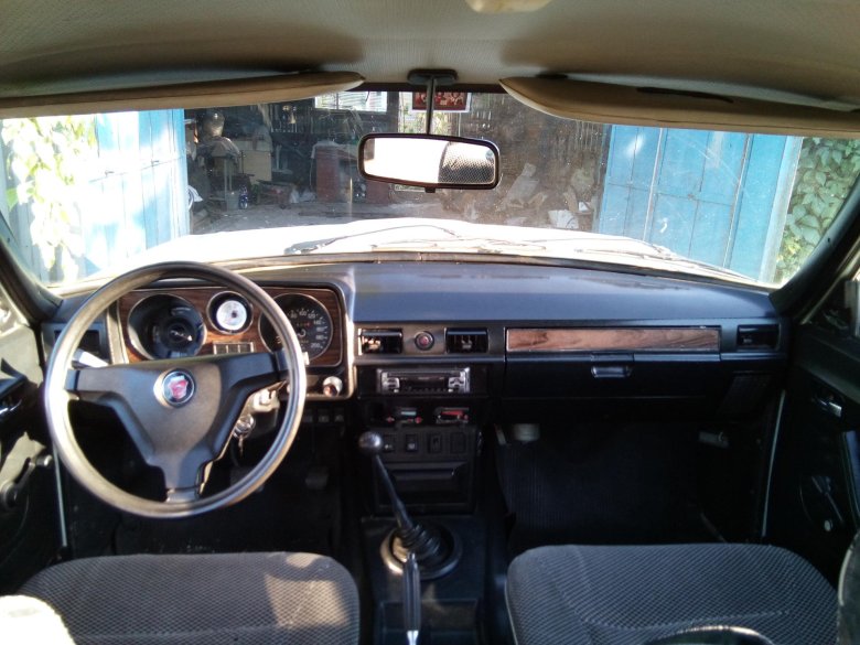 Волга газ 2410 салон