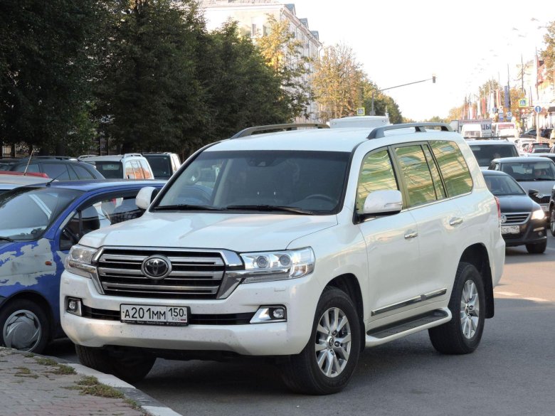 Тойота ленд Крузер 201