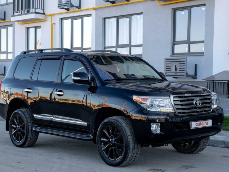 Тойота ленд крузер 200 2014 черный