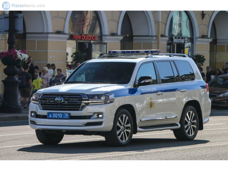 Тойота ленд Крузер 200 полиция