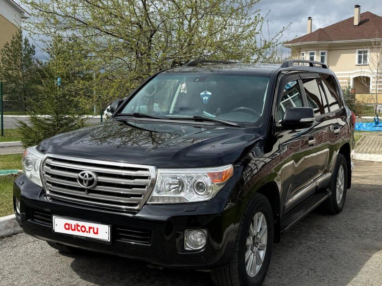 Toyota land cruiser 200 2012