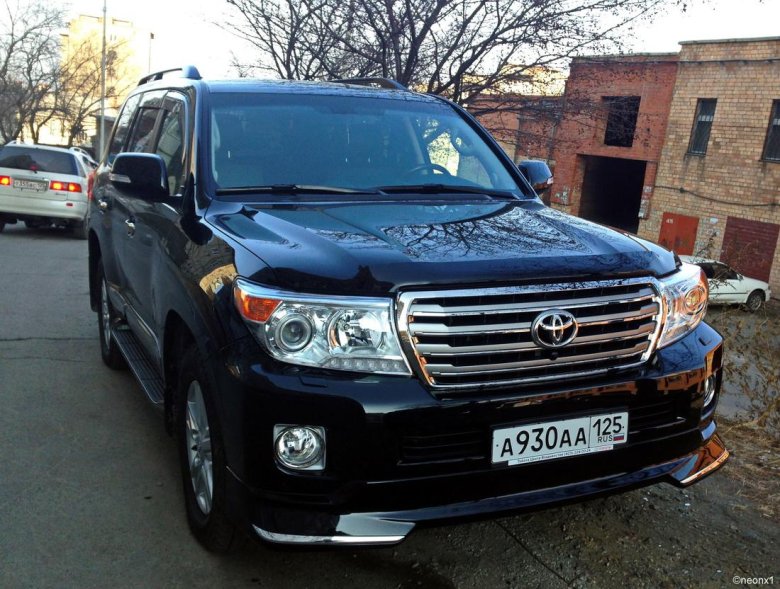 Toyota Land Cruiser 200