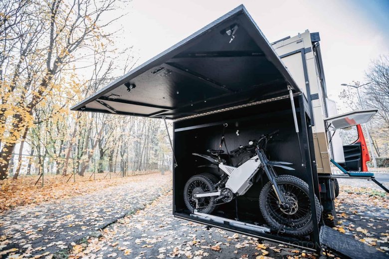 Внедорожный прицеп автодом