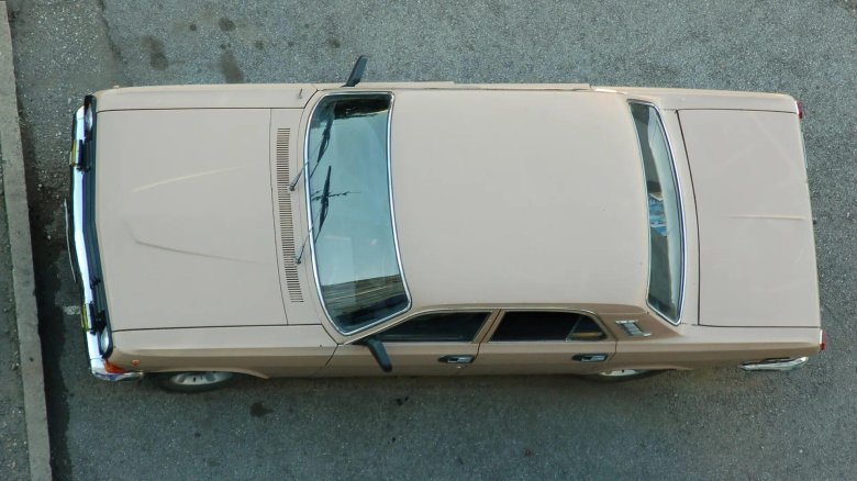 Волга ГАЗ 24 сбоку