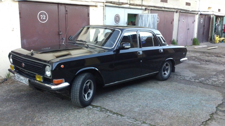 Газ 2410 черная