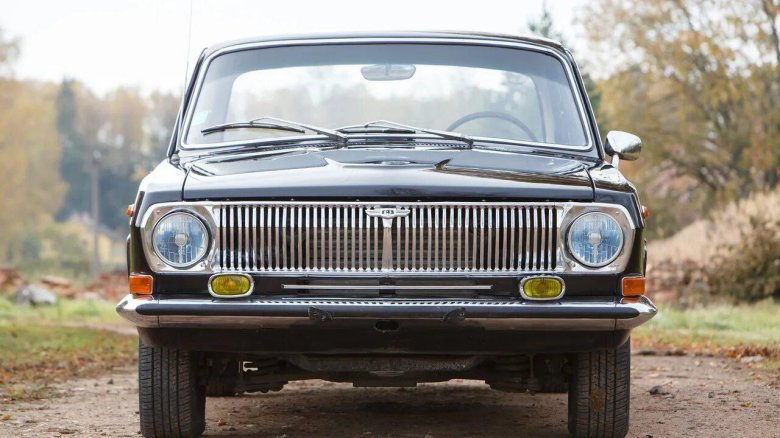 Волга ГАЗ 24 спереди