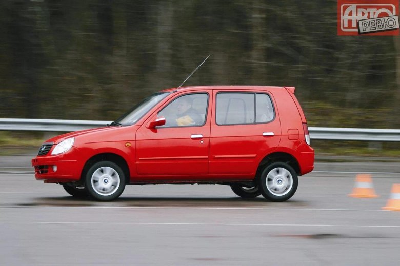 Машина byd flyer