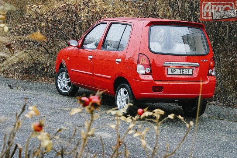 Автомобиль BYD Flyer