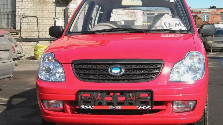 Машина BYD Flyer