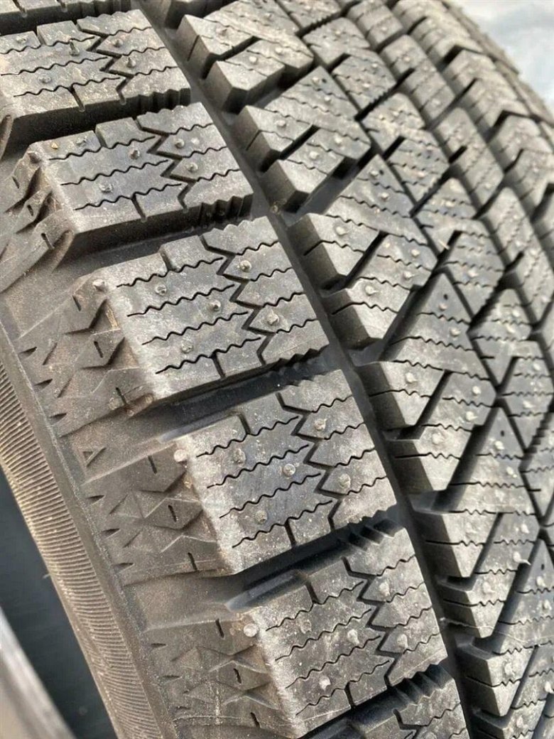 Bridgestone Blizzak Ice