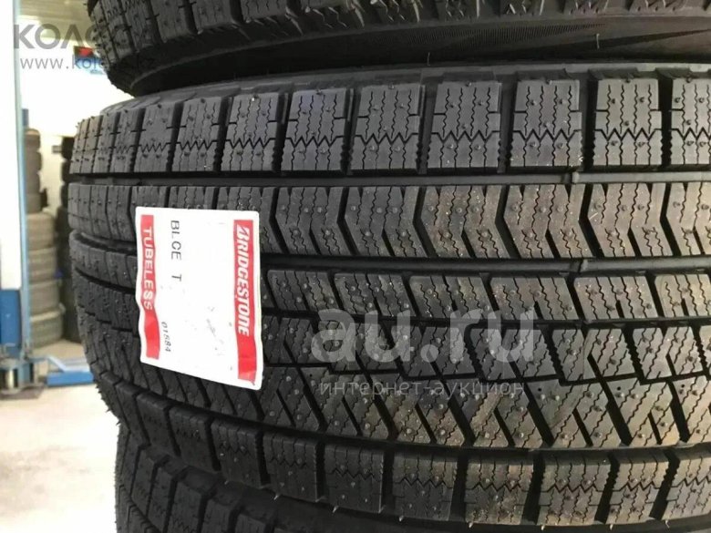 Bridgestone Blizzak Ice 245/45 r19 98s