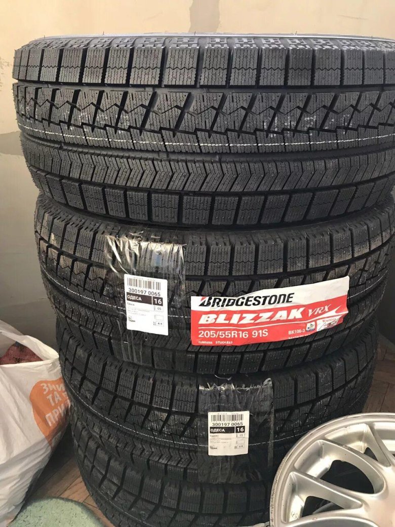 Шина Bridgestone Blizzak VRX 205/55r16 91s TL