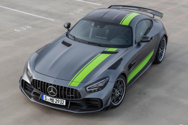 Mercedes benz amg gtr