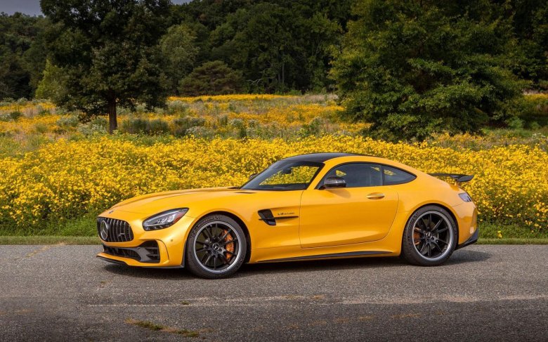 Мерседес-Бенц АМГ gt 2020