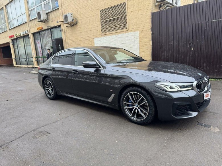 Бмв 5 серии 2021