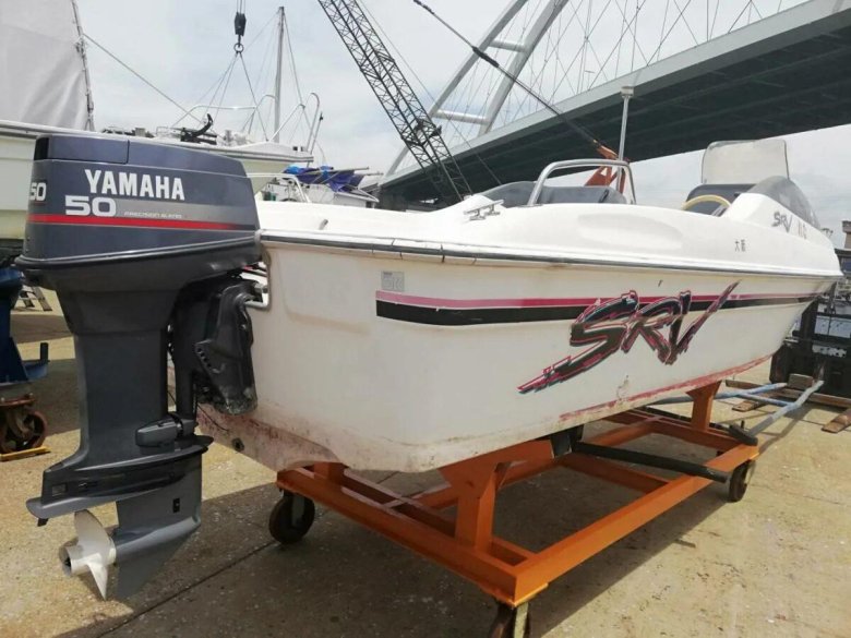 Катер Yamaha SRV-20