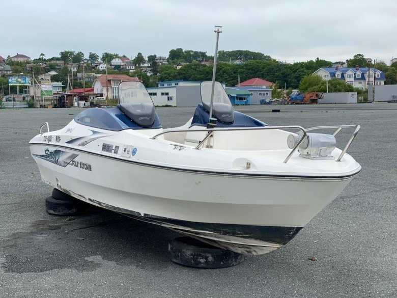 Катер Yamaha SRV-20