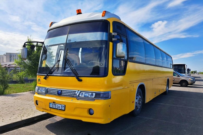 Междугородный автобус киа грандберд