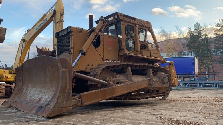 Бульдозер комацу