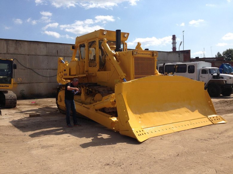 Бульдозер Komatsu d355a