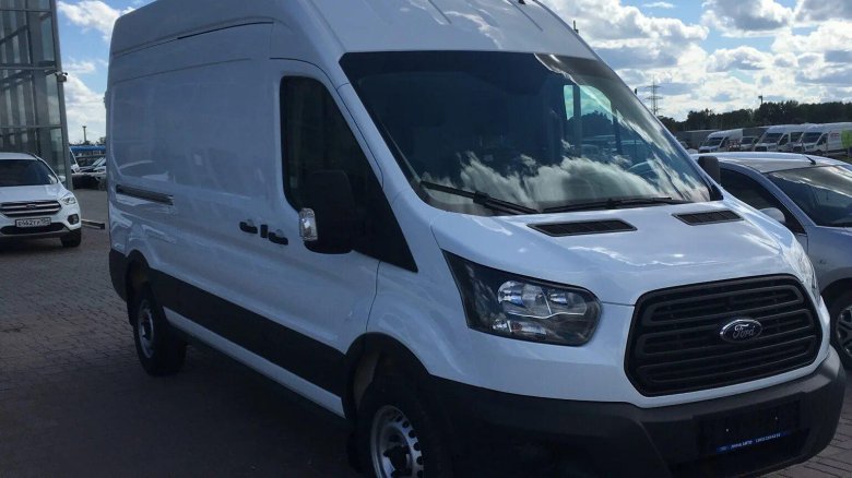 Ford Transit 8