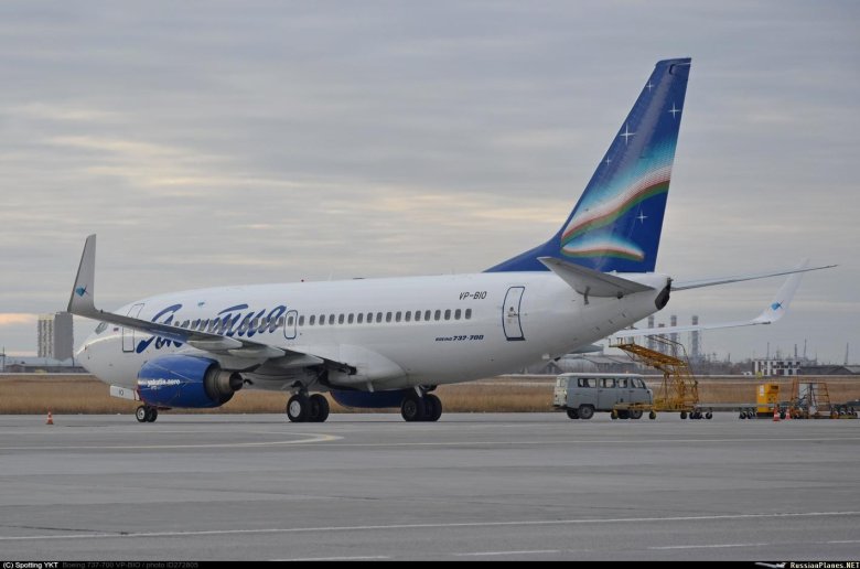 Самолеты авиакомпании якутия