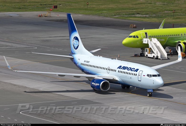 Boeing 737-800 алроса
