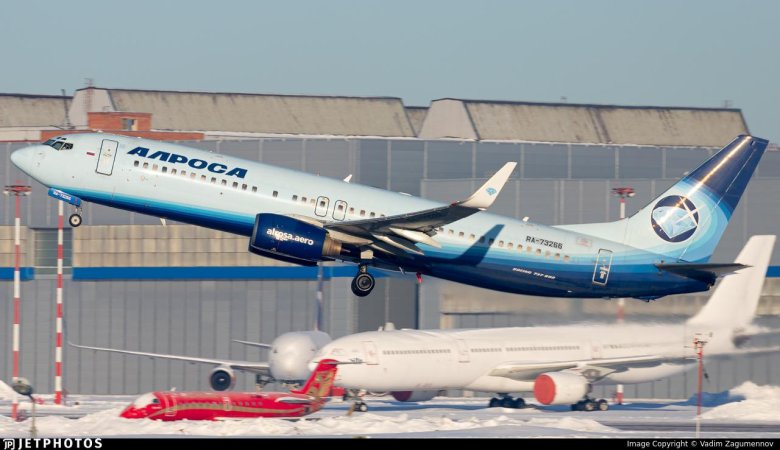 Боинг 737 800 алроса
