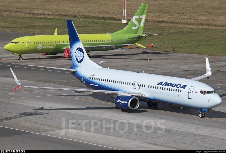 АЛРОСА Боинг 737