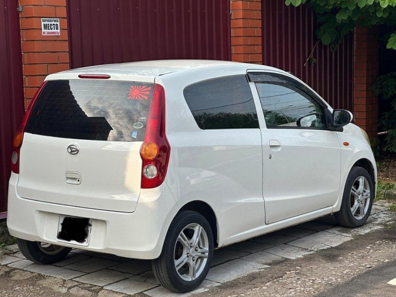 Daihatsu mira 2018