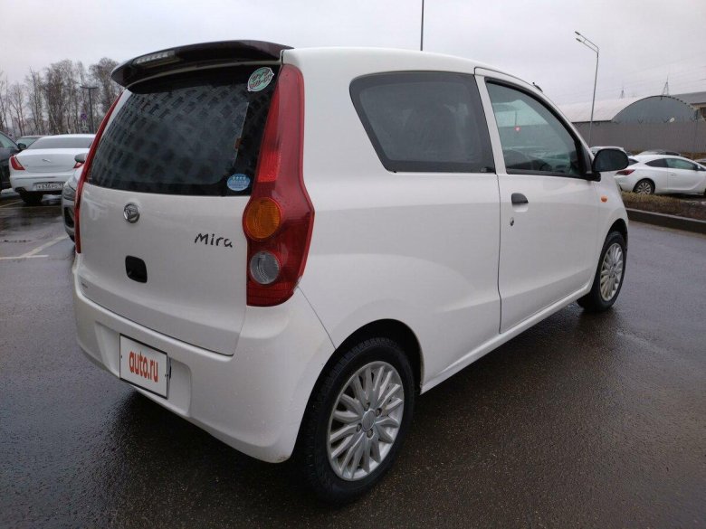 Daihatsu mira 2012