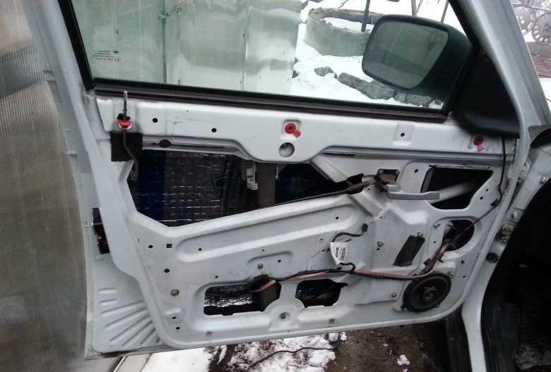 Шви дверей Приора