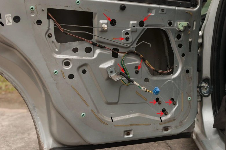 Замок водительской двери dodge Stratus