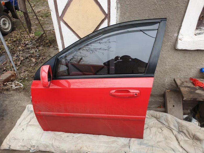 Дверь передняя левая chevrolet lacetti