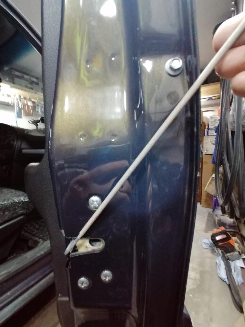 Для дверного стекла Шевроле Нива