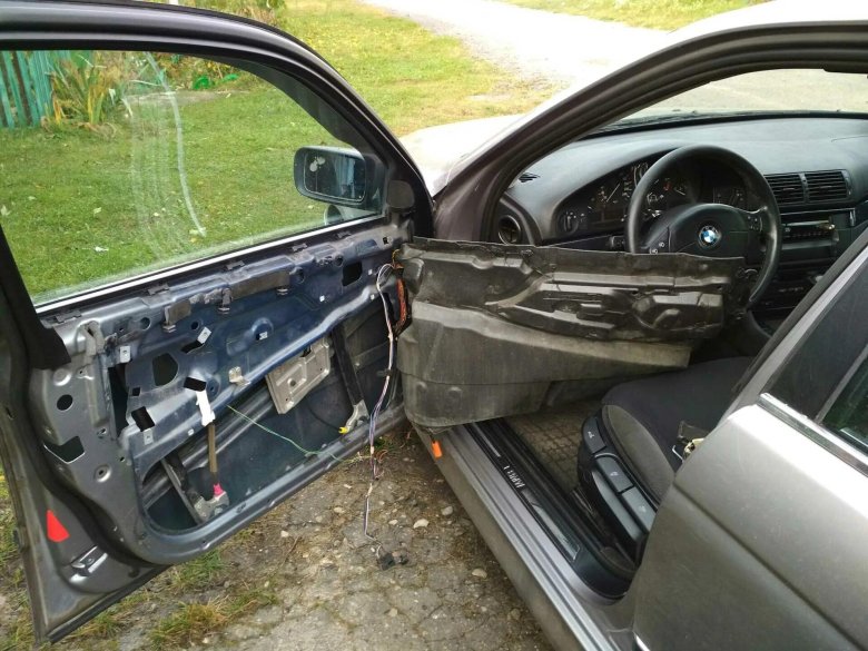 Замок водительской двери БМВ е39